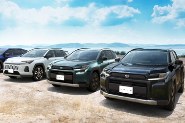 （左奥）：Z（ハイブリッド）