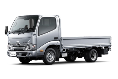 写真はシングルキャブ・2WD・ジャストロー・木製デッキ・1.5トン積・3.0Lディーゼル車