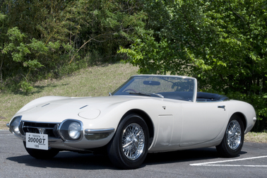 2000GTボンドカー(写真提供：トヨタ博物館)