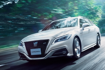 RS Advance（2.5Lハイブリッド車）